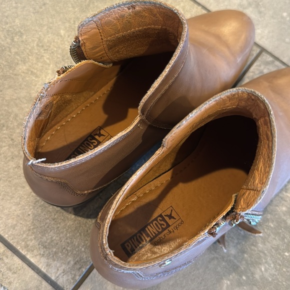 Pikolinos Brown Loafers, zip side - Picture 5 of 6